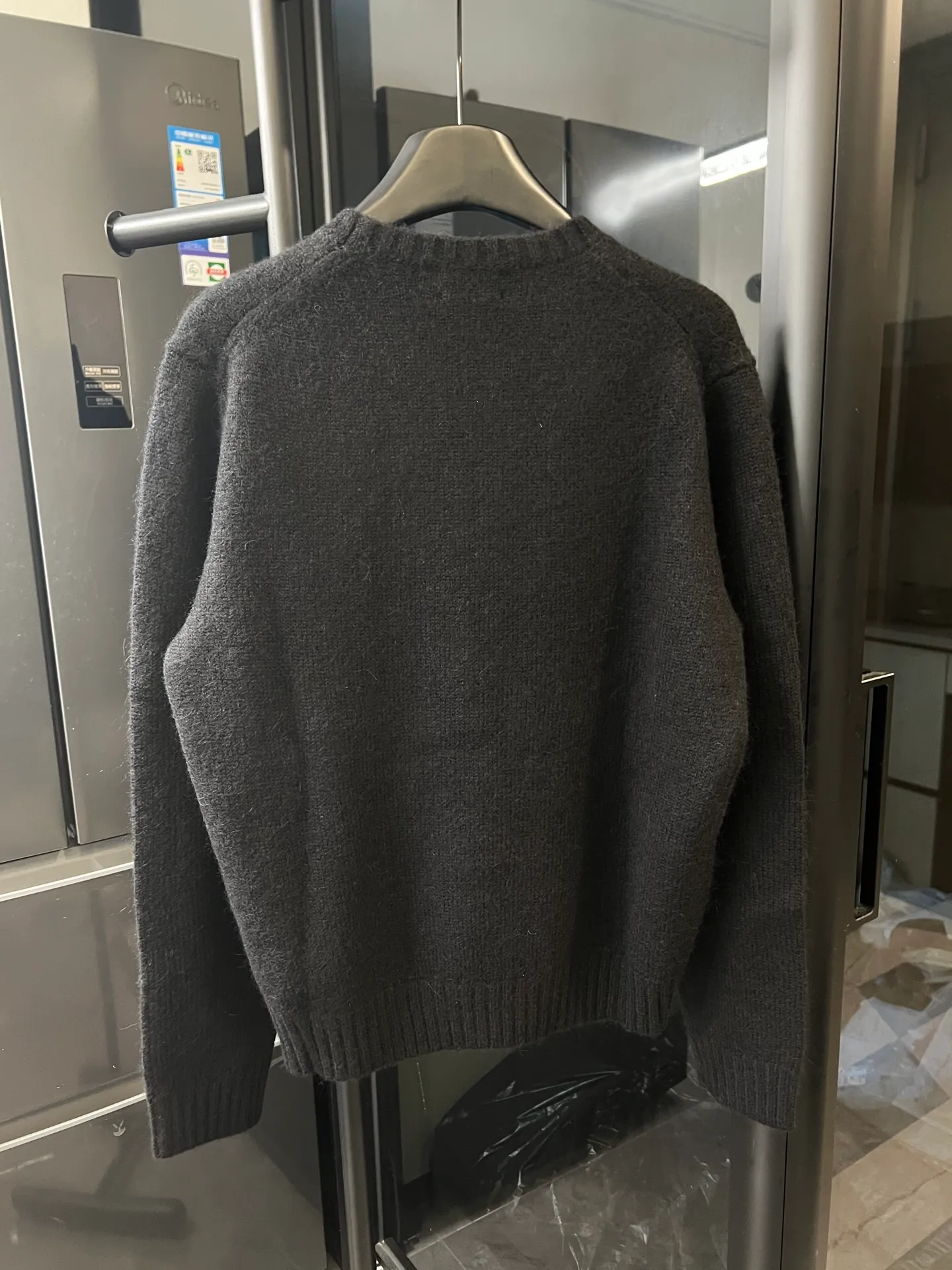P550 [Next day] Rah Lauren 25SS autumn and winter teddy bear wool blended sweater (black) Everyday casual cartoon bear knitted sweater! The simple solid color design is a knitted sweater that shows off its appearance. The round neck/cuffs/hem are all ribbed. Size: s m l xl xxl. Please check picture 9 for detailed sizes.